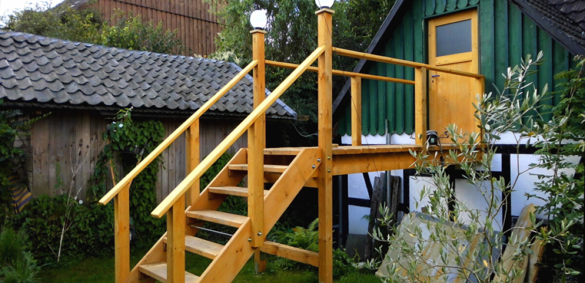 restholz_kropp_holztreppe_aussen_veranda